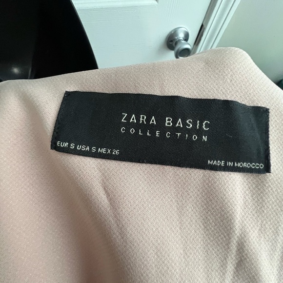 NWOT Zara Basics, Elegant Sleeveless Light Pink Vest - Picture 2 of 5